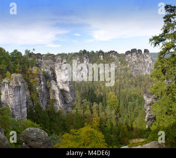 Bastei rock formazione in Svizzera Sassone National Park, Germania Foto Stock