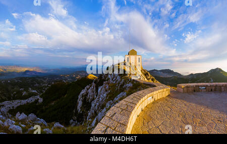 Lovcen Mountains National Park sul tramonto - Montenegro Foto Stock