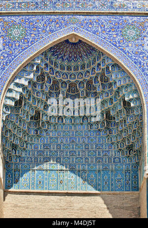 Parete Decoratid nicchia in Gur-e-Amir mausoleo, Samarcanda Foto Stock