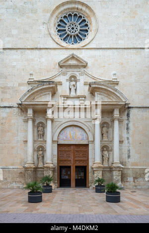 La chiesa Iglesia Arbos nel villaggio Arbos del Panades Foto Stock