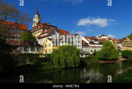 Città di Tuebingen; Germania; Fiume Neckar; chiesa; Foto Stock
