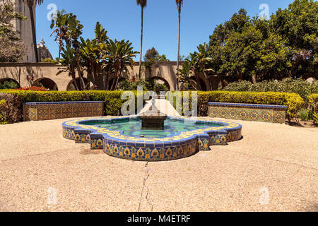 Bellissimo giardino di Alcazar al Balboa Park in San Diego Foto Stock