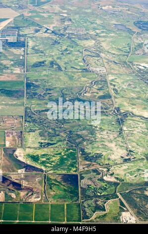 Vista aerea di terra agricola campi di raccolto negli Stati Uniti Foto Stock