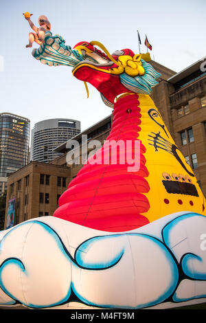 Sydney, Australia. Xvi Feb, 2018. Città di Sydney per il nuovo anno cinese il lancio ufficiale di evento che ebbe luogo intorno al Circular Quay a Sydney, in Australia. Anno Nuovo cinese gli eventi che avranno luogo in tutta Sydney dal XVI di Febbraio fino al 4 marzo. Nella foto è una lanterna lunare. Credito: mjmediabox/Alamy Live News Foto Stock