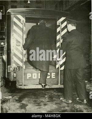 Relazione annuale del commissario di polizia per la città di Boston (1958) (14750251906) Foto Stock