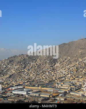 Insediamenti informali sulle colline di Kabul in Afghanistan Foto Stock