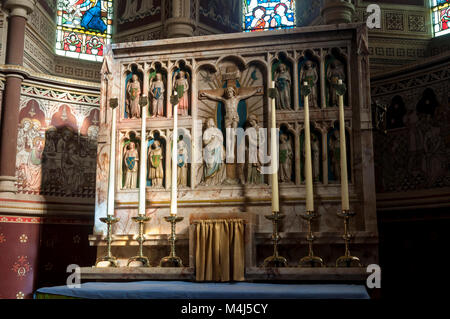 Il reredos nella Basilica di Santa Maria Vergine Chiesa, Freeland, Oxfordshire, England, Regno Unito Foto Stock