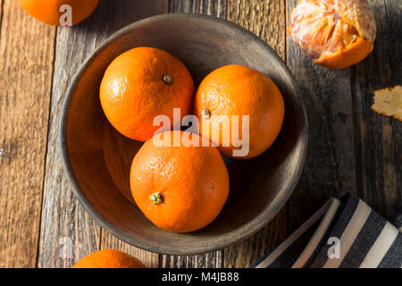 Materie organiche Tango Ruby Arancio sanguigno Clementine pronto a mangiare Foto Stock