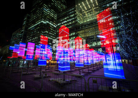 Sculture, strutture ed impianti, le creazioni di alcuni dei più innovativi artisti e designer di tutto oggi, presentando il lavoro in diverse forme di tecnologia della luce in inverno luci, Canary Wharf, London, Regno Unito dotato di: atmosfera, vista in cui: London, England, Regno Unito quando: 17 Gen 2018 Credit: Wheatley/WENN Foto Stock