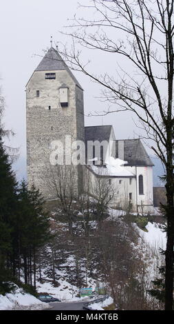 Schwaz Tirol Österreich Burg Freundsberg in der Nähe von Innsbruck im inverno Foto Stock