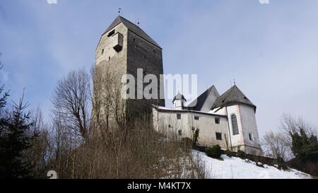 Schwaz Tirol Österreich Burg Freundsberg in der Nähe von Innsbruck im inverno Foto Stock