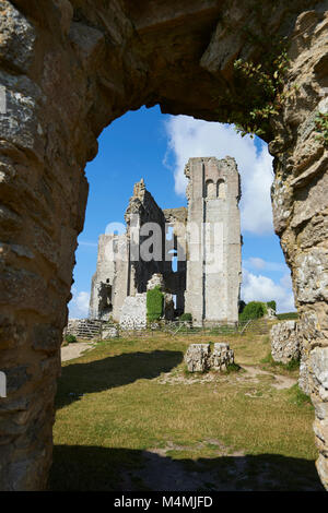 Medieval Corfe Castle mantenere cloase fino, costruito nel 1086 da Guglielmo il Conquistatore, Dorset Inghilterra Foto Stock