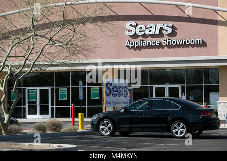 Un segno del logo al di fuori di un apparecchio Sears Showroom in Scottsdale, Arizona, il 4 febbraio 2018. Foto Stock
