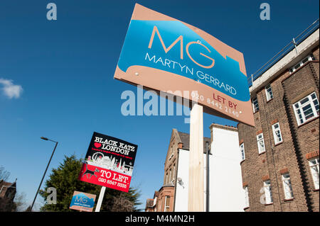 Agente immobiliare segni a Muswell Hill, Londra Foto Stock