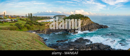 Una vista panoramica di Elephant Head e Little Beach a Scotts Head sulla costa nord del nuovo Galles del Sud, Australia Foto Stock