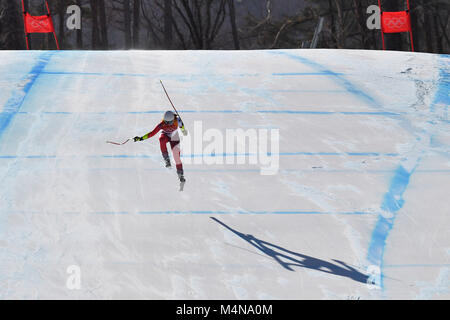 Lara GUT (SUI), Aktion, Zielsprung. Sci alpino, onorevoli colleghe Super G, Frauen. Sci alpino, am 17.02.2018, Jeongseon Alpine Center. Olympische Winterspiele 2018 vom 09.02. - 25.02.2018 in PyeongChang. |L'utilizzo in tutto il mondo Foto Stock