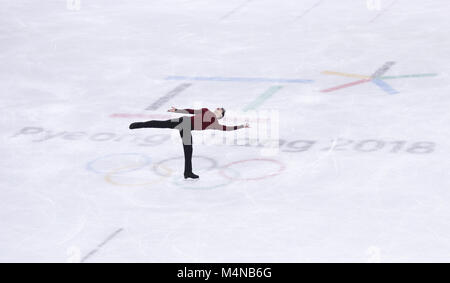Pyeongchang, Corea del Sud. Xvii Feb, 2018. Patrick Chan del Canada compete durante gli uomini single pattinaggio pattinaggio gratuito di pattinaggio di figura al 2018 PyeongChang Olimpiadi invernali in Gangneung Ice Arena, Corea del Sud, nel febbraio 17, 2018. Patrick Chan ha ottenuto il 9° posto in uomini del singolo evento di pattinaggio con 263.43 punti in totale. Credito: Han Yan/Xinhua/Alamy Live News Foto Stock