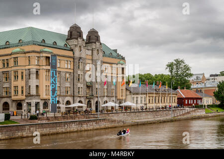 Il vecchio Municipio sul fiume Aura, Turku, Finlandia Foto Stock