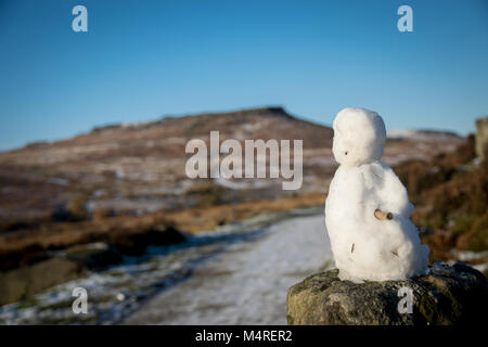 A piedi da Burbage superiore ponte per Padley Foto Stock