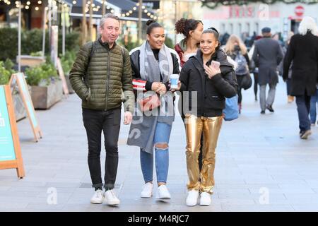 Mabel Mcvey visto lasciare il Global studios dopo essere stato intervistato per Capital radio dotata di: Mabel McVey dove: Londra, Regno Unito quando: 17 Gen 2018 Credit: Michael Wright/WENN.com Foto Stock