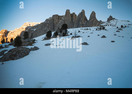 Tipico paesaggio bello nelle Dolomiti Foto Stock