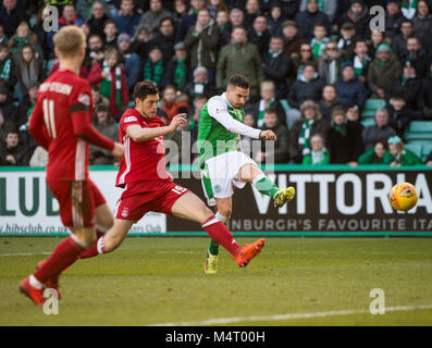 Edinburgh, Regno Unito. Xvii Feb, 2018. Scottish Premiereship Hibernian v Aberdeen, Edimburgo, Midlothian, Regno Unito. 17,02, 2018. Pic mostra: durante la seconda metà Hibs riscontro, Jamie MacLaren, germogli. Credito: Ian Jacobs Foto Stock