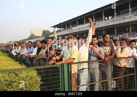 Mumbai, Maharashtra, India. 3 gennaio, 2005. Il 1 marzo 2005, Mumbai - India. Vista la Giantti -Gitanjali Indian 1000 Guinea Derby evento a Mumbai.Mehul Choksi, è stata una caratteristica normale sugli elenchi dei ricchi e famosi indiani . Ora egli è presunto essere al centro del Punjab National Bank (PNB) frode finanziaria superiore a 3 miliardi di dollari - India la maggiore banca caso di frode.La Direzione di esecuzione (DE) Sabato 17 feb 2018 condotte ricerche in 21 destinazioni in tutta l'India, in connessione con Mumbai-base gioielliere miliardario Nirav Modi e fondatore di gioielli Gitanjali Mehul Chok Foto Stock