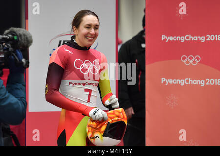 Jacqueline LOELLING (GER), giubilo, Freude, Begeisterung ueber Platz 2. Lo scheletro di donna, Frauen am 17.02.2018. Olympic Centre di scorrimento. Olympische Winterspiele 2018 vom 09.02. - 25.02.2018 in PyeongChang/ Suedkorea. |L'utilizzo in tutto il mondo Foto Stock