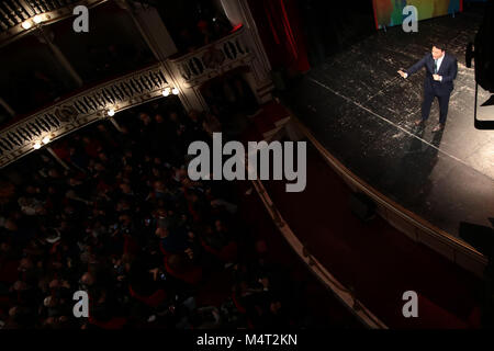 Napoli, Matteo Renzi segretario del Pd, incontra i suoi elettori al Teatro San Lazzaro a Napoli. 17/02/2018, Napoli, Italia Credit: Indipendente Photo Agency Srl/Alamy Live News Foto Stock