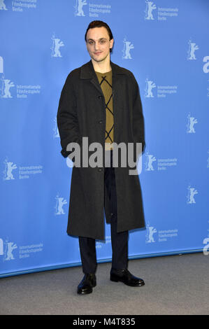 Berlino, Germania. Xvii Feb, 2018. Franz Rogowski durante il "transito" photocall al 68esimo Festival Internazionale del Cinema di Berlino/Berlinale 2018 il 17 febbraio 2018 a Berlino, Germania. | Utilizzo di credito in tutto il mondo: dpa/Alamy Live News Foto Stock