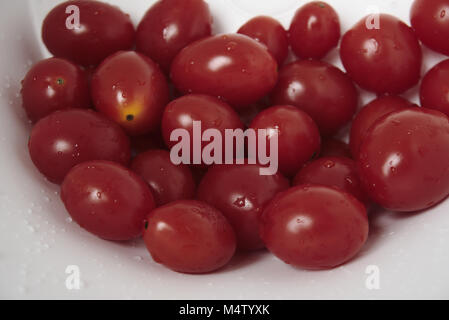 Recentemente Lavate i pomodori ciliegia. Foto Stock