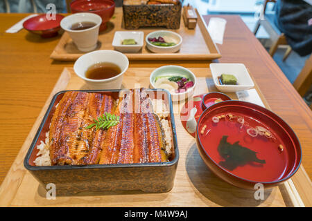 Anguilla arrostito sul riso,unaju, giapponese cucina unagi Foto Stock