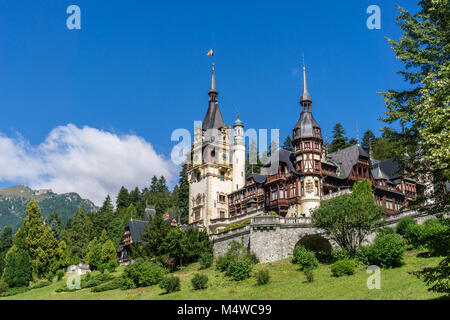 Royal Castello di Peles in Sinaia Romania, durante l'estate Foto Stock
