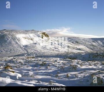 Neve in Inverno Kinder Scout di nei pressi di Mill Hill e testa Ashop Il Parco Nazionale di Peak District vicino Hayfield Derbyshire Inghilterra Foto Stock