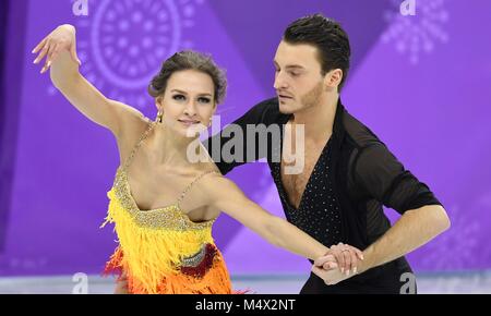 Pyeongcheng, Corea del Sud. 19 Feb, 2018. kavita Lorenz e Polizoakis Joti (GER). La danza su ghiaccio. Breve danza. La figura pattinare. Gangneung ice arena. Gangneung. Pyeongchang2018 Olimpiadi invernali. Repubblica di Corea. 18/02/2018. Credito: Sport In immagini/Alamy Live News Foto Stock