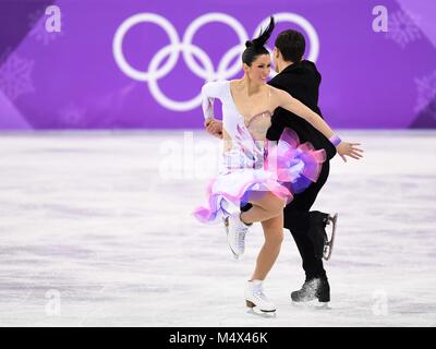 Pyeongcheng, Corea del Sud. 19 Feb, 2018. Charlene Guignard e Marco Fabbri (ITA). La danza su ghiaccio. Breve danza. La figura pattinare. Gangneung ice arena. Gangneung. Pyeongchang2018 Olimpiadi invernali. Repubblica di Corea. 19/02/2018. Credito: Sport In immagini/Alamy Live News Foto Stock