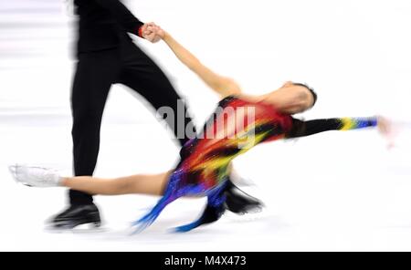 Pyeongcheng, Corea del Sud. 19 Feb, 2018. Madison guarnitura e Evan Bates (USA). La danza su ghiaccio. Breve danza. La figura pattinare. Gangneung ice arena. Gangneung. Pyeongchang2018 Olimpiadi invernali. Repubblica di Corea. 19/02/2018. Credito: Sport In immagini/Alamy Live News Foto Stock