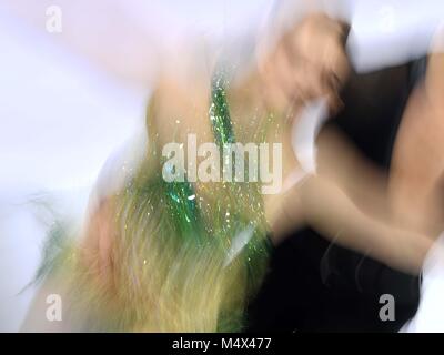 Pyeongcheng, Corea del Sud. 19 Feb, 2018. Gabriella Papadakis e Guikkaume Cizeron (FRA). La danza su ghiaccio. Breve danza. La figura pattinare. Gangneung ice arena. Gangneung. Pyeongchang2018 Olimpiadi invernali. Repubblica di Corea. 19/02/2018. Credito: Sport In immagini/Alamy Live News Foto Stock