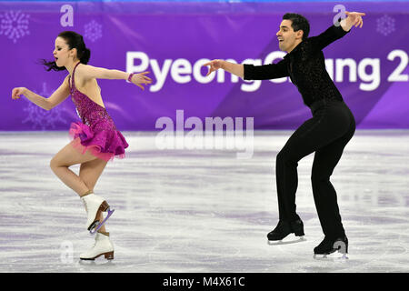 19 febbraio 2018, Corea del Sud, Gangneung: Olimpiadi, pattinaggio artistico, la danza su ghiaccio breve danza, Gangneung Ice Arena: Anna Cappellini e Luca Lanotte dall' Italia in azione. Foto: Peter Kneffel/dpa/Alamy Live News Foto Stock