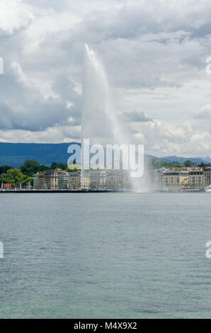 Jet d'Eau sul lago di Ginevra in Svizzera. Foto Stock