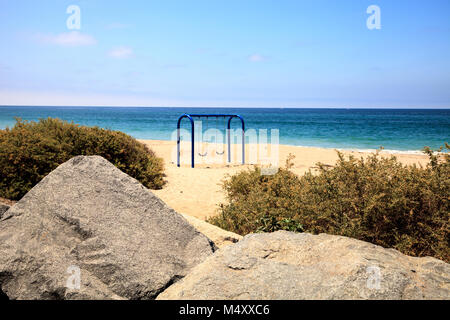 Altalene sulla sabbia a San Clemente membro Beach Foto Stock