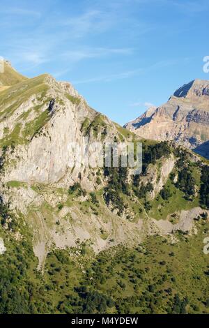 Izas valle nei Pirenei, Valle di Canfranc, Aragona, Huesca, Spagna. Foto Stock