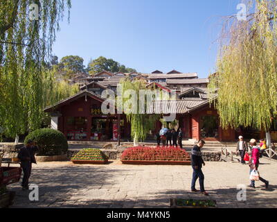 Lijiang Old Town. Viaggi in città Lijian nella provincia di Yunnan in Cina nel 2012, 17 novembre Foto Stock