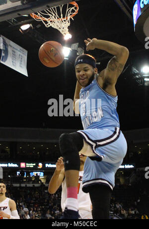 Febbraio 17, 2018 - Old Dominion monarchi guard B.J. Stith (3) Dopo dunking la palla durante i minatori UTEP vs Old Dominion monarchi gioco al Ted Centro costante in Norfolk, Virginia Old Dominion UTSA beat 82-33. Jen Hadsell/CSM Foto Stock