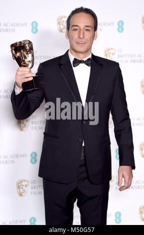 Foto deve essere accreditato ©Alpha premere 079965 18/02/2018 il compositore Alexandre Desplat, vincitore della musica originale EE premio BAFTA British Academy Film Awards 2018 presso la Royal Albert Hall di Londra Foto Stock