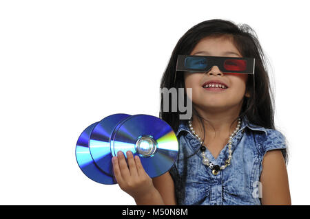 Bambina guardare film in 3D Foto Stock