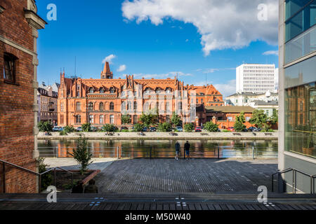 Fiume Brda e edifici storici di Bydgoszcz Foto Stock