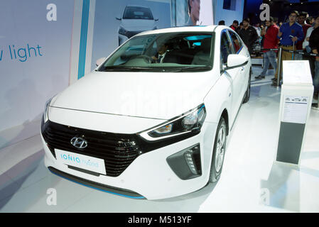 Maggiore noida, India. 14 febbraio 2018. Hyundai Ioniq automobile ibrida è sul display presso l'Auto Expo 2018 in maggiore noida, India. Foto Stock