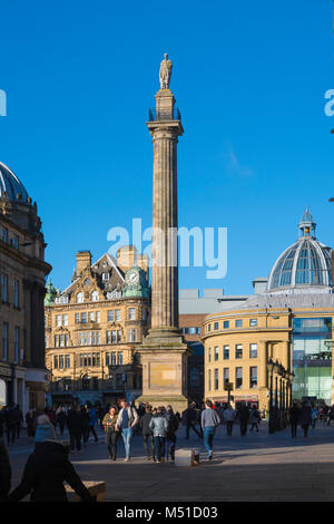 Grey's Monument Newcastle, vista del Grey's Monument situato all'estremità nord di Grey Street nel centro di Newcastle, Tyne and Wear, Inghilterra, Regno Unito Foto Stock