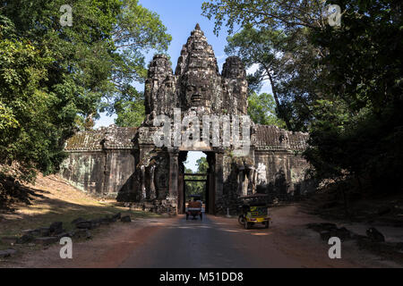 Siem Reap Angkor Wat Angkor Thom Porta Est e Porta Vittoria Foto Stock